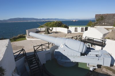 100 Ton Gun at Napier of Magdala Battery by Unbekannt Unbekannt